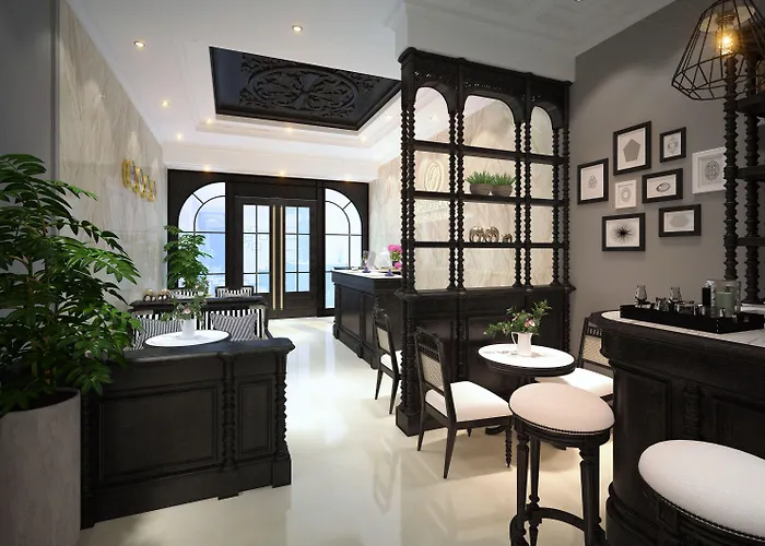 Bay Luxury - Hanoi Graceful Hotel 21 Hang Phen